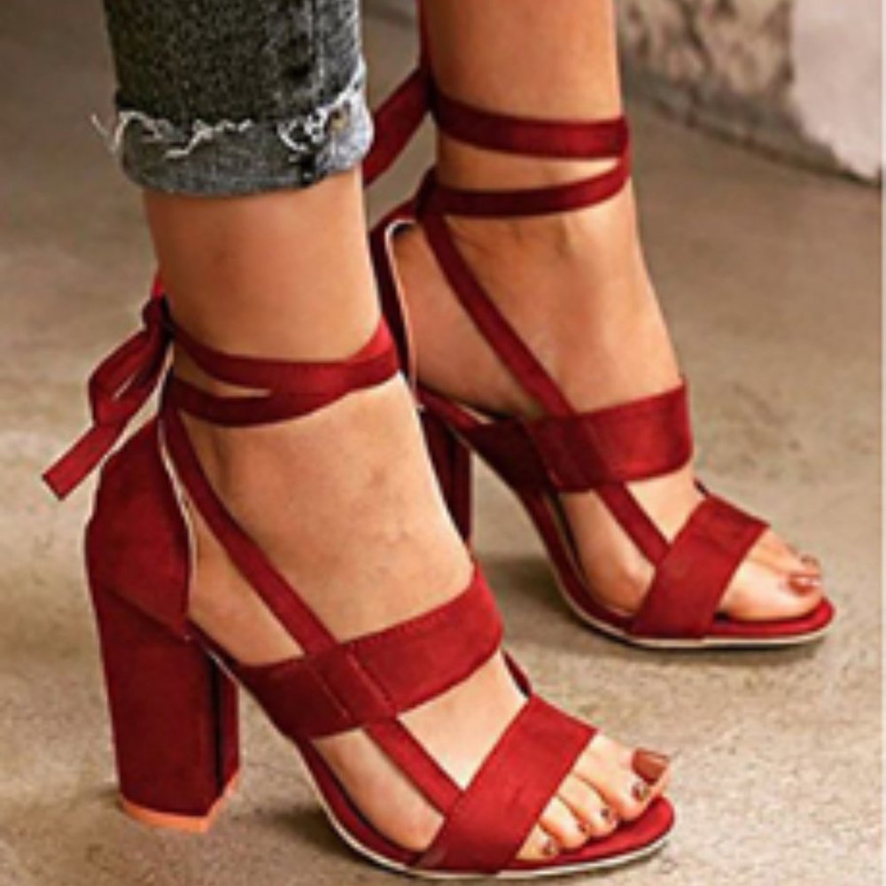 WMNS Strap Accented Block Heels